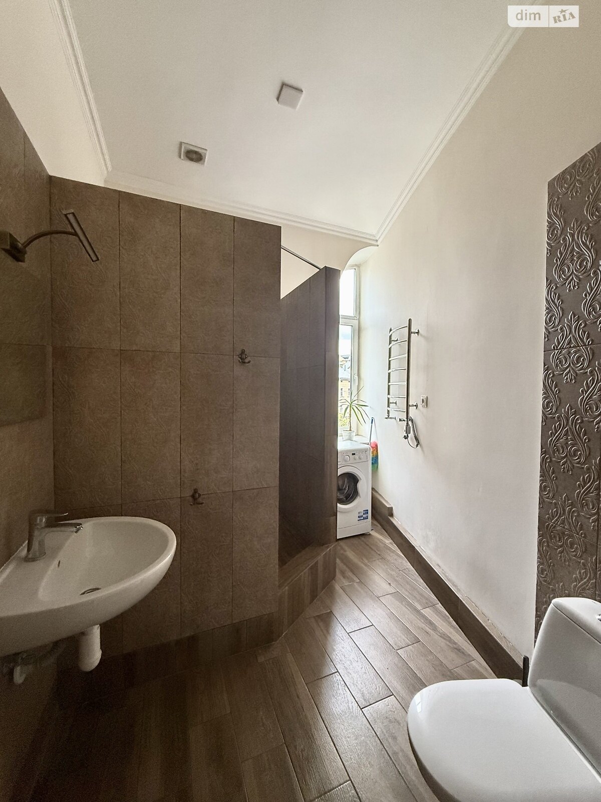 Продажа двухкомнатной квартиры в Львове, на пл. Соборная 17, район Центр фото 1 Продажа двухкомнатной квартиры в Львове, на пл. Соборная 17, район Центр фото 1