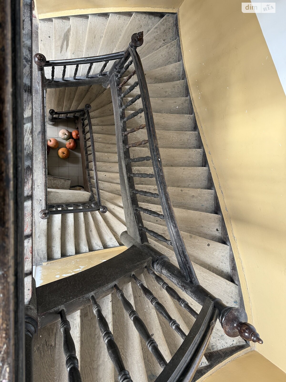 Продажа двухкомнатной квартиры в Львове, на пл. Соборная 17, район Центр фото 1 Продажа двухкомнатной квартиры в Львове, на пл. Соборная 17, район Центр фото 1