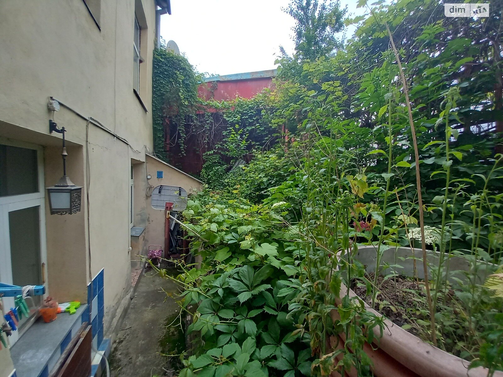 Продаж трикімнатної квартири в Львові, на вул. Татарська 6, район Галицький фото 1 Продаж трикімнатної квартири в Львові, на вул. Татарська 6, район Галицький фото 1
