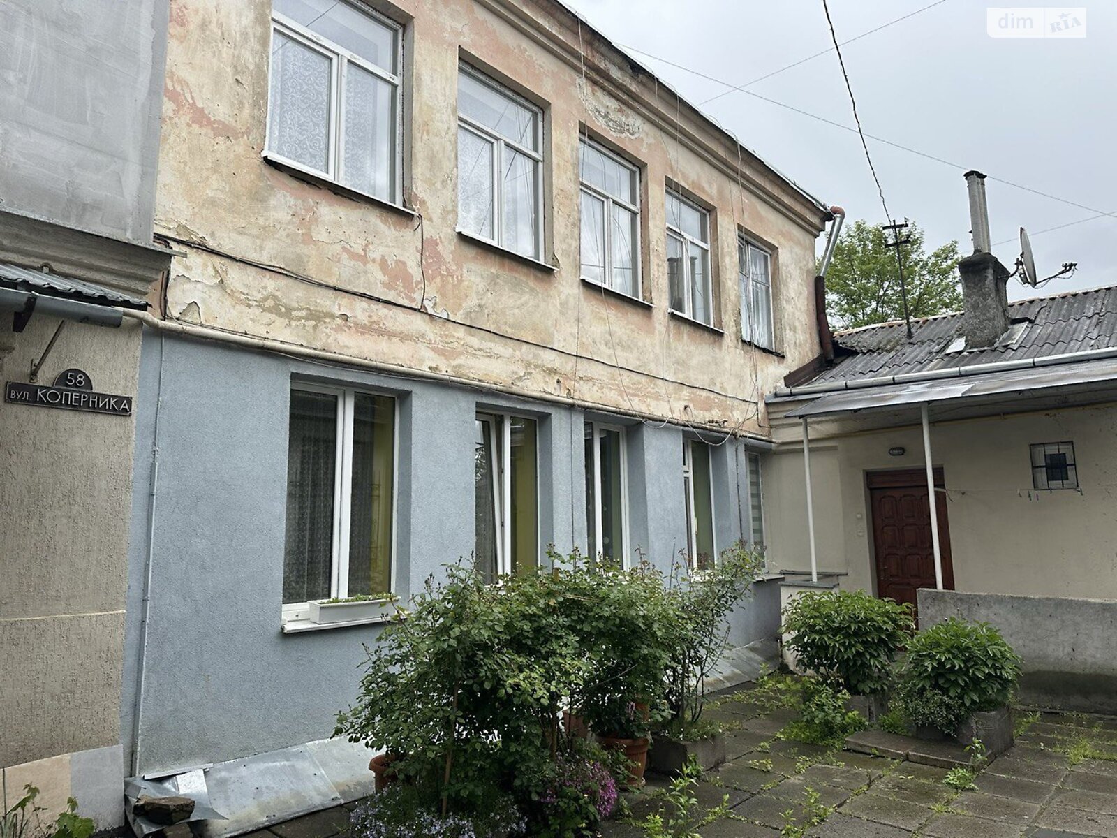 Продаж двокімнатної квартири в Львові, на вул. Вербицького Михайла 58, район Центр фото 1