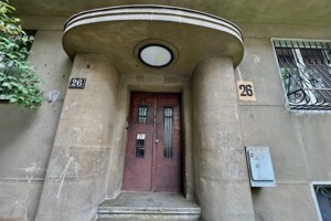 Продаж трикімнатної квартири в Львові, на вул. Вітовського Дмитра 26, район Центр фото 2