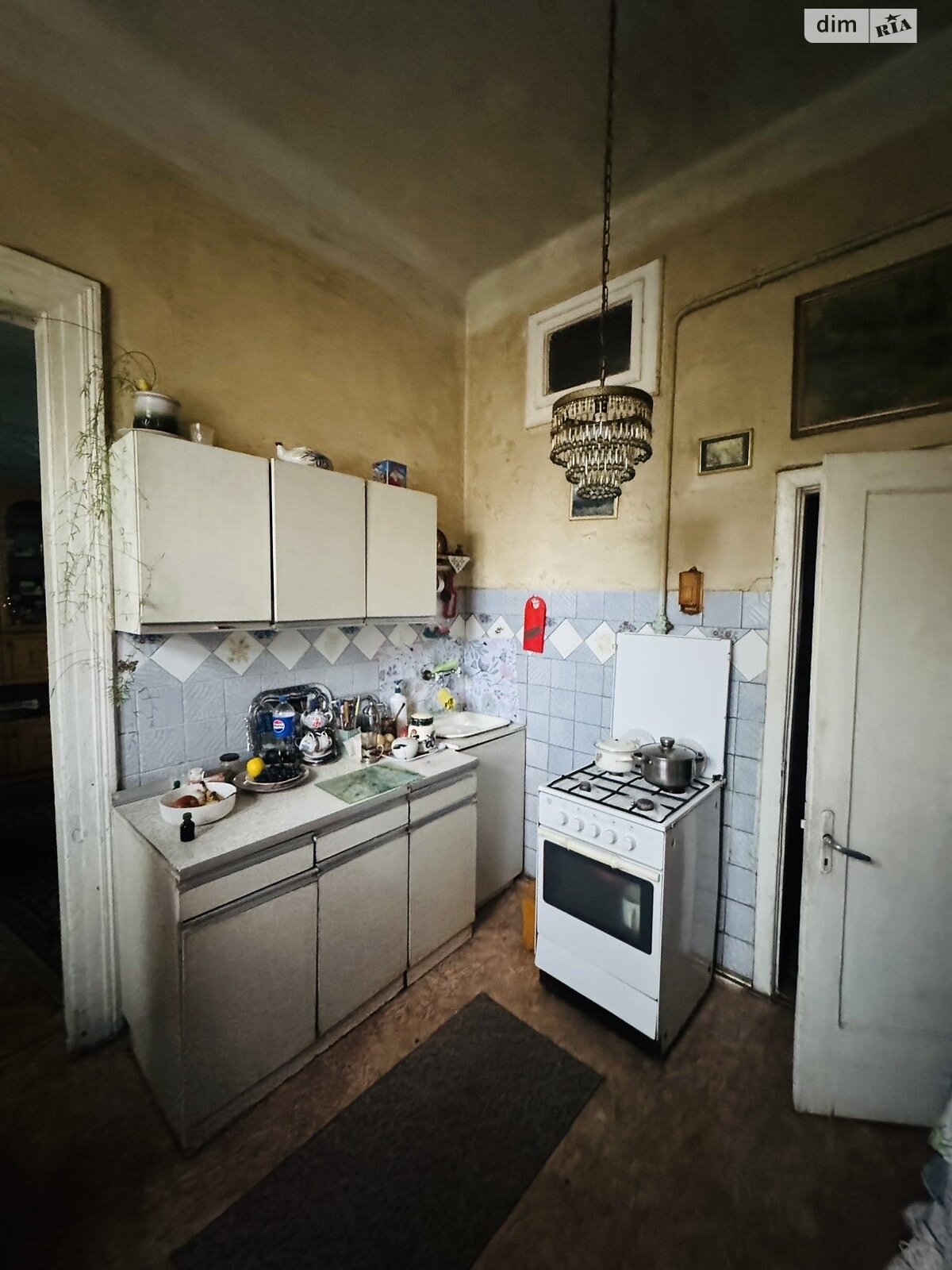 Продажа трехкомнатной квартиры в Львове, на ул. Волошина Августина 4, район Центр фото 1 Продажа трехкомнатной квартиры в Львове, на ул. Волошина Августина 4, район Центр фото 1