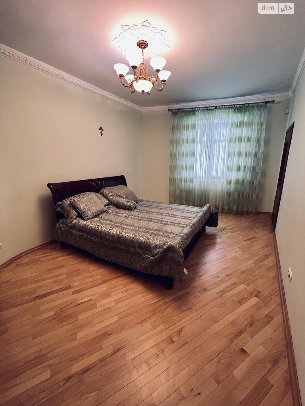Продажа трехкомнатной квартиры в Львове, на ул. Галилея 5, район Цетнеровка фото 1 Продажа трехкомнатной квартиры в Львове, на ул. Галилея 5, район Цетнеровка фото 1