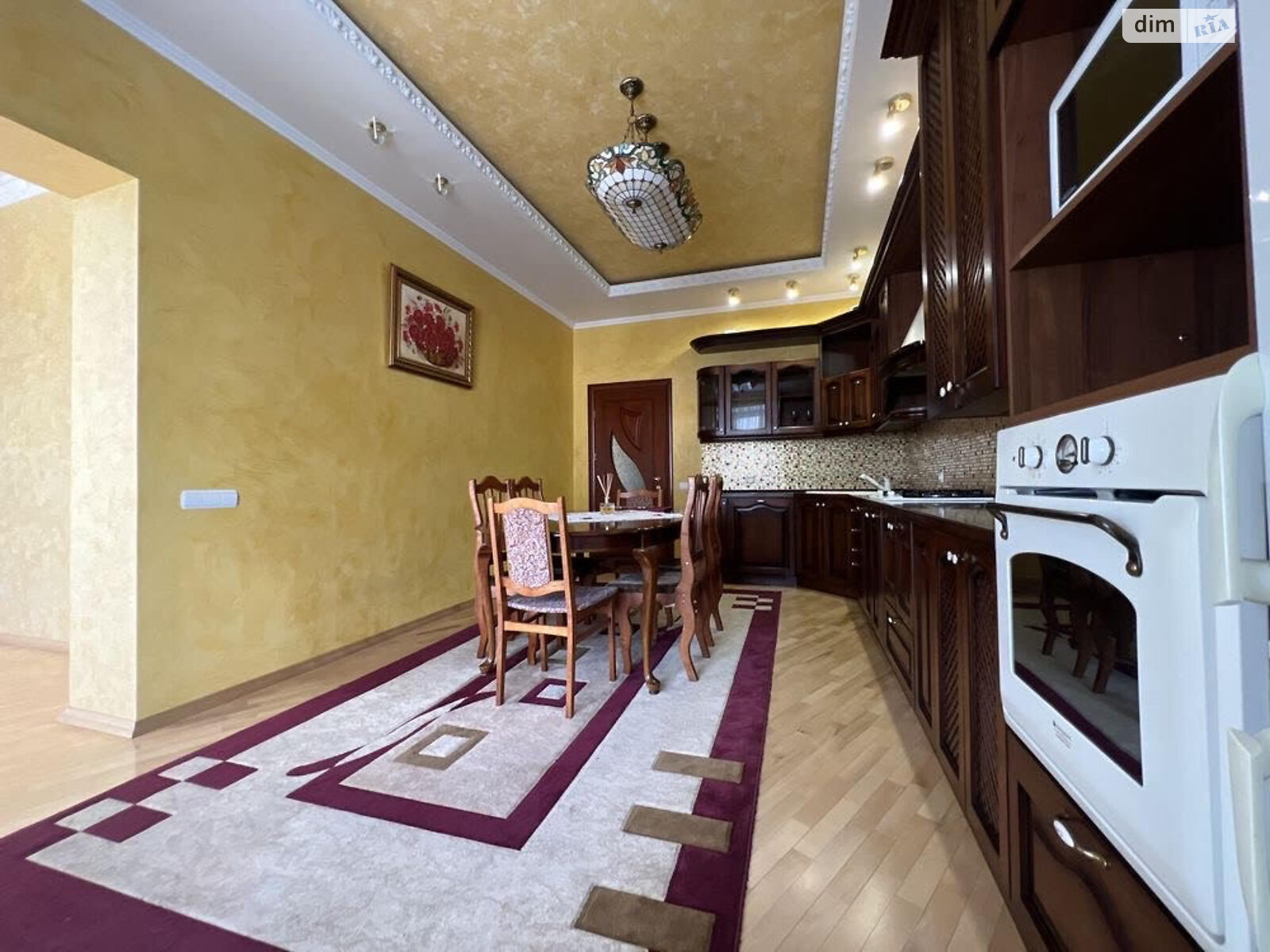 Продажа трехкомнатной квартиры в Львове, на ул. Галилея 5, район Цетнеровка фото 1 Продажа трехкомнатной квартиры в Львове, на ул. Галилея 5, район Цетнеровка фото 1
