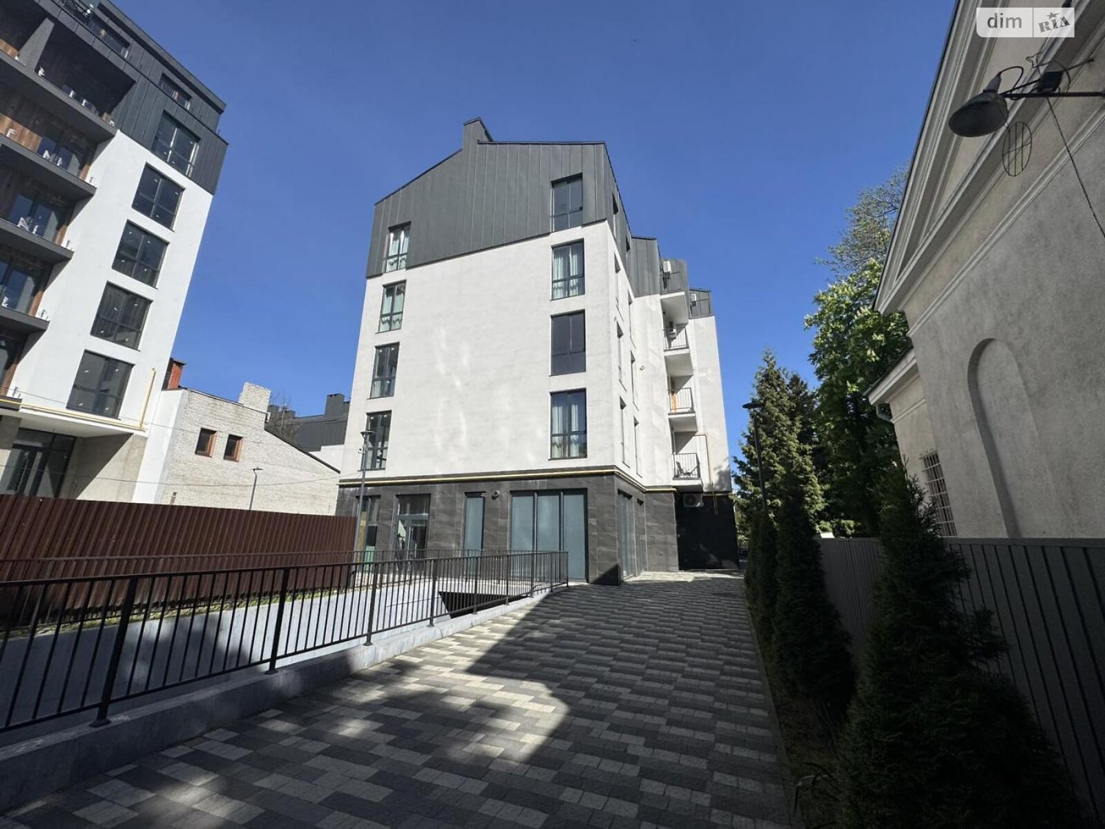 Продажа однокомнатной квартиры в Львове, на ул. Юрия Руфа 45, район Цетнеровка фото 1 Продажа однокомнатной квартиры в Львове, на ул. Юрия Руфа 45, район Цетнеровка фото 1