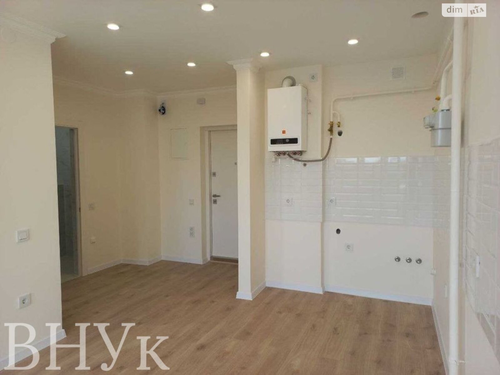 Продажа однокомнатной квартиры в Львове, на ул. Владимира Навроцкого, фото 1