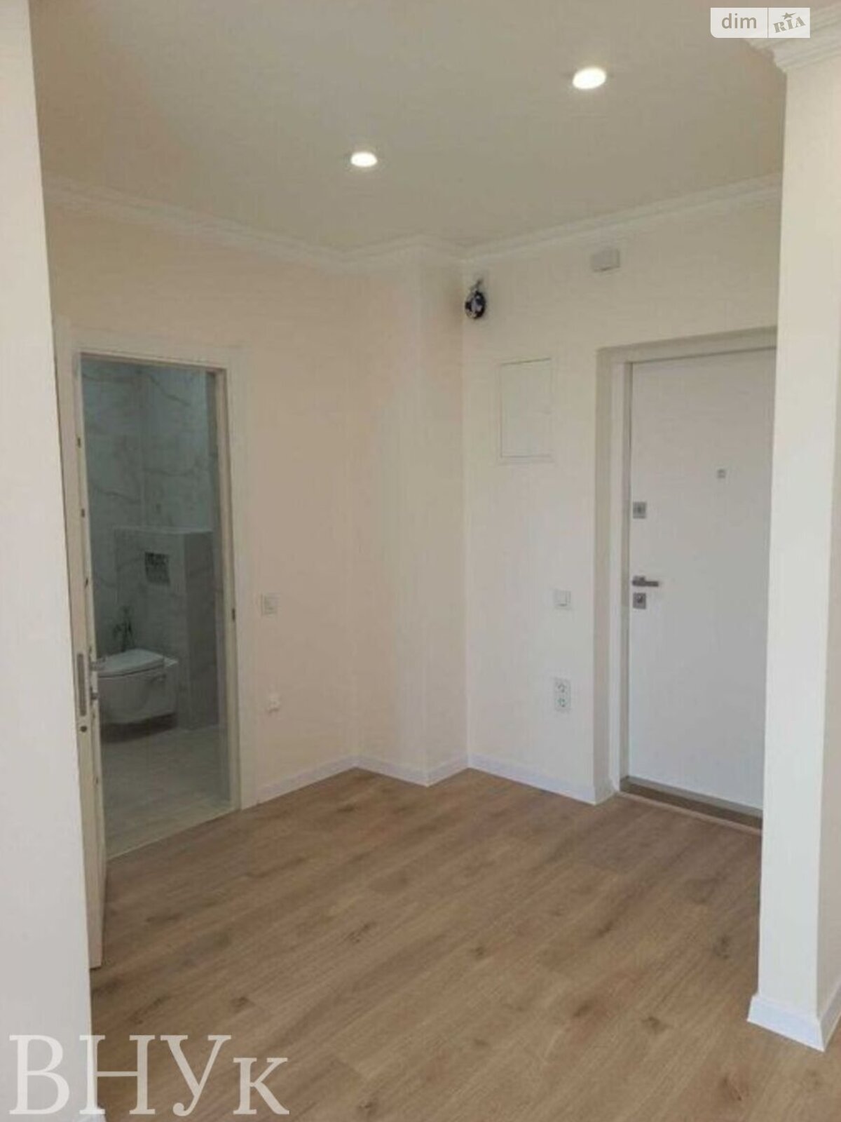 Продажа однокомнатной квартиры в Львове, на ул. Владимира Навроцкого, фото 1