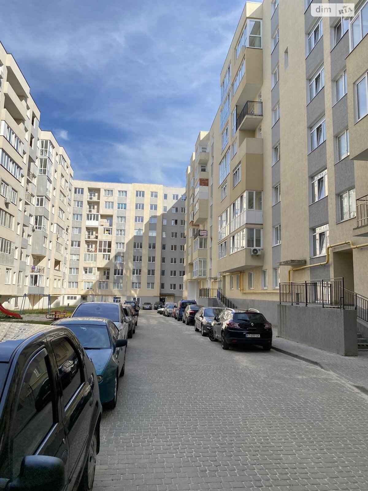 Продажа трехкомнатной квартиры в Львове, на ул. Вулецкая 24А, фото 1 Продажа трехкомнатной квартиры в Львове, на ул. Вулецкая 24А, фото 1