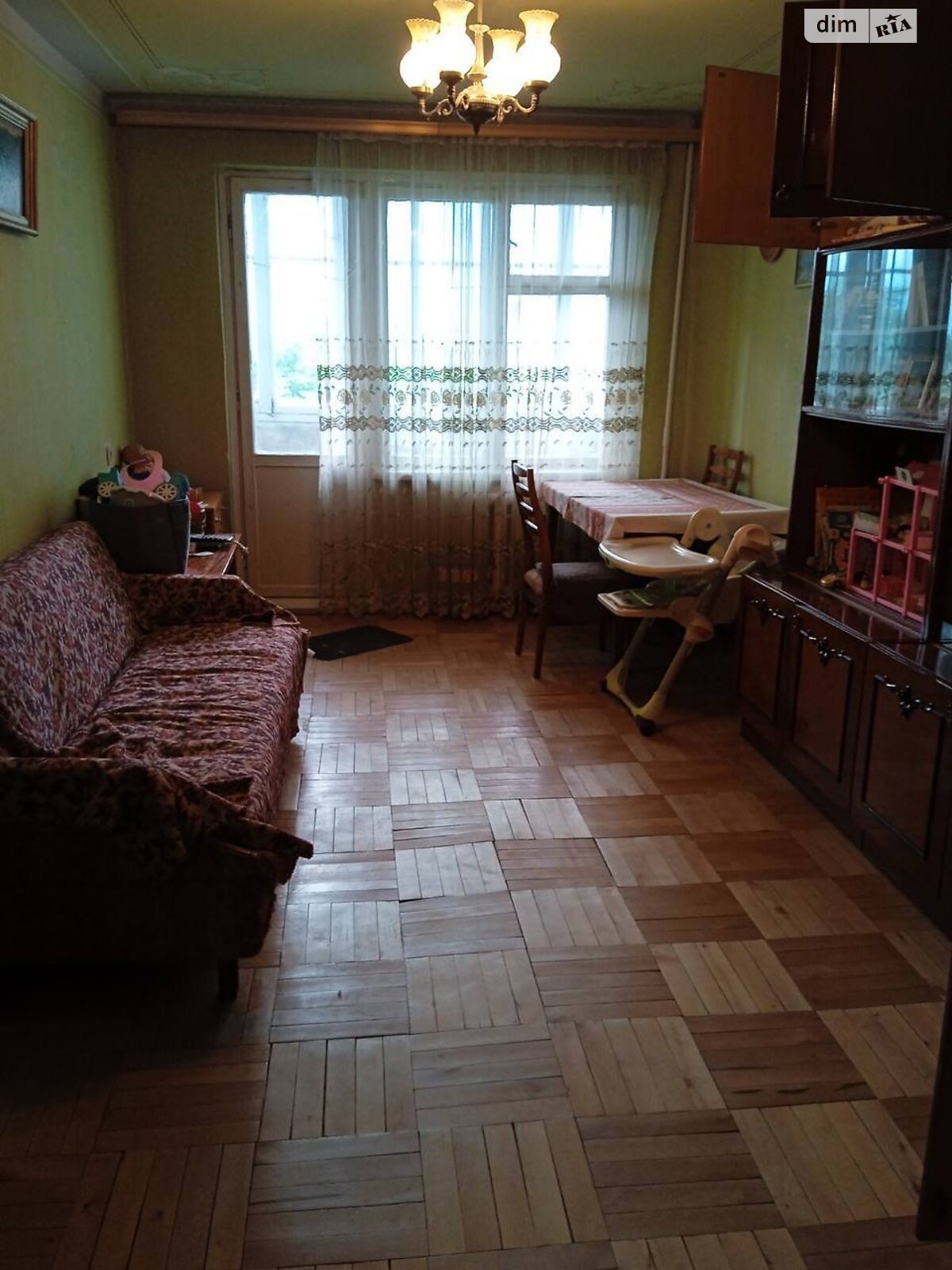Продаж трикімнатної квартири в Львові, на вул. Пасічна, район Ялівець фото 1 Продаж трикімнатної квартири в Львові, на вул. Пасічна, район Ялівець фото 1