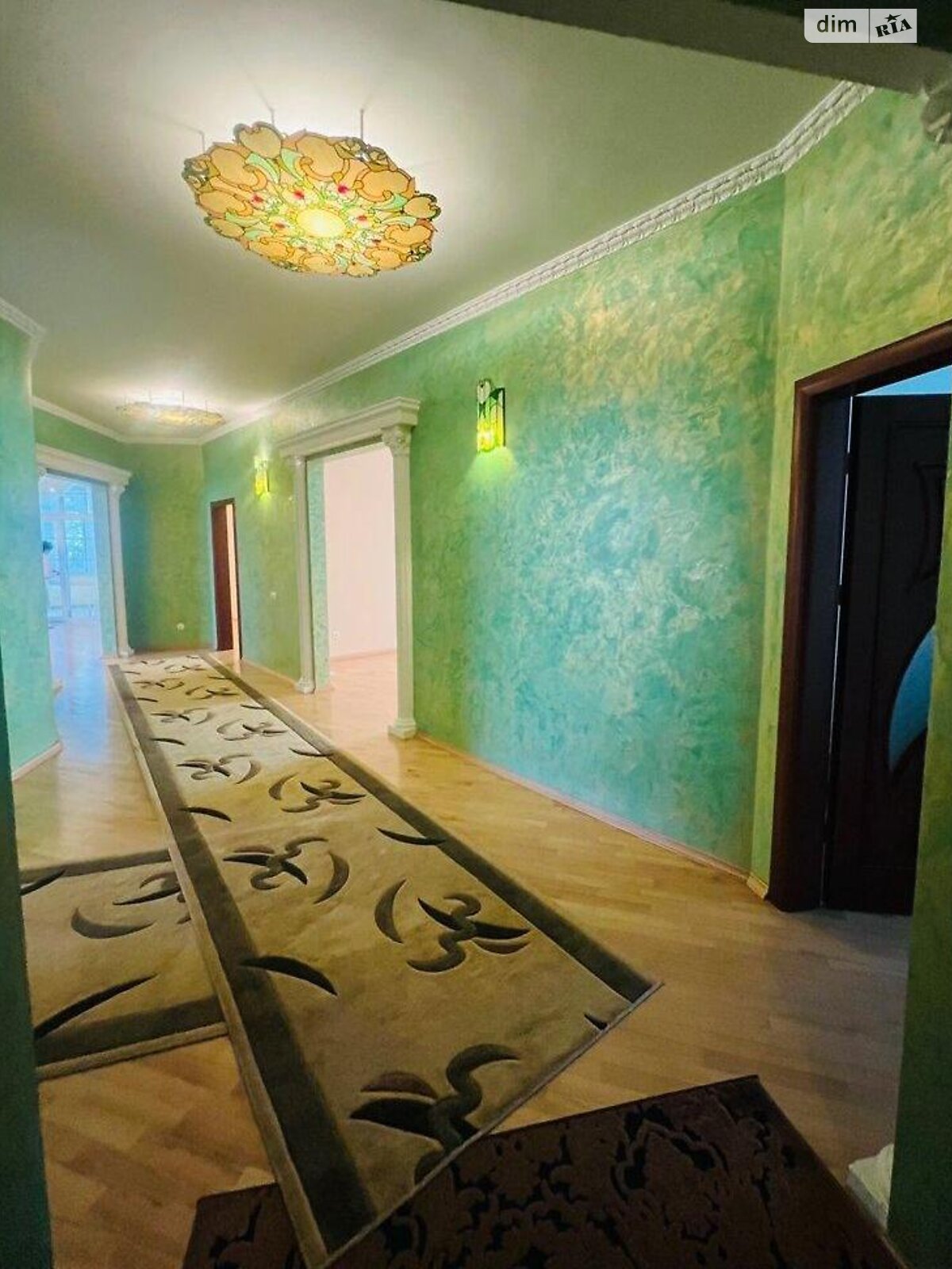 Продажа четырехкомнатной квартиры в Львове, на ул. Галилея 5, район Яловец фото 1