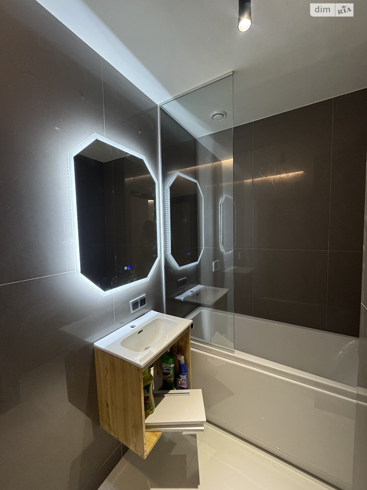 Продаж двокімнатної квартири в Львові, на вул. Пулюя Івана 40 корпус 6, район Південний Масив фото 1 Продаж двокімнатної квартири в Львові, на вул. Пулюя Івана 40 корпус 6, район Південний Масив фото 1