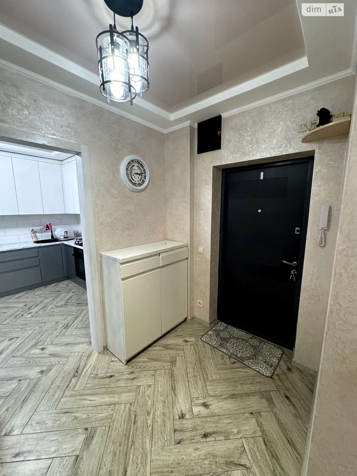 Продаж двокімнатної квартири в Львові, на вул. Трускавецька 127, район Південний Масив фото 1 Продаж двокімнатної квартири в Львові, на вул. Трускавецька 127, район Південний Масив фото 1