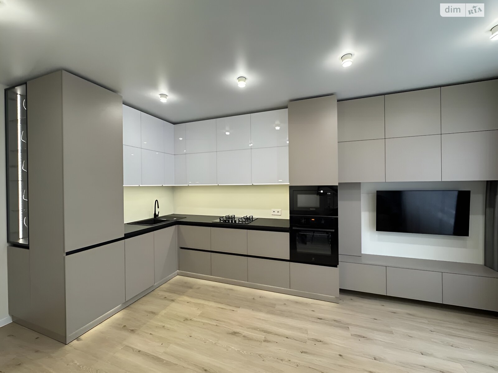 Продаж двокімнатної квартири в Львові, на вул. Трускавецька 123, кв. 85, район Південний Масив фото 1 Продаж двокімнатної квартири в Львові, на вул. Трускавецька 123, кв. 85, район Південний Масив фото 1