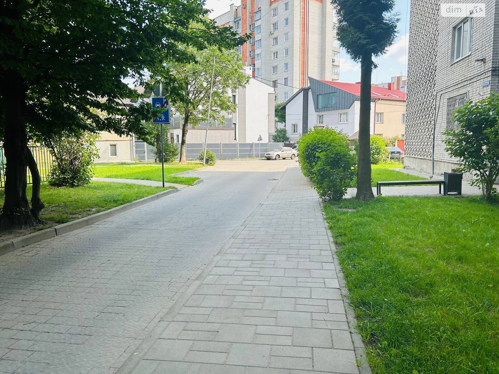 Продажа трехкомнатной квартиры в Львове, на ул. Петлюры Симона, район Южный фото 1 Продажа трехкомнатной квартиры в Львове, на ул. Петлюры Симона, район Южный фото 1