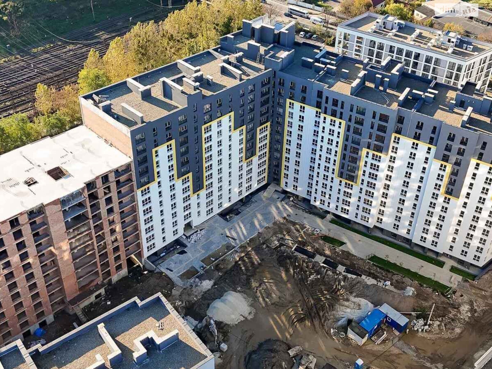 Продаж двокімнатної квартири в Львові, на вул. Залізнична 7, район Привокзальна фото 1 Продаж двокімнатної квартири в Львові, на вул. Залізнична 7, район Привокзальна фото 1