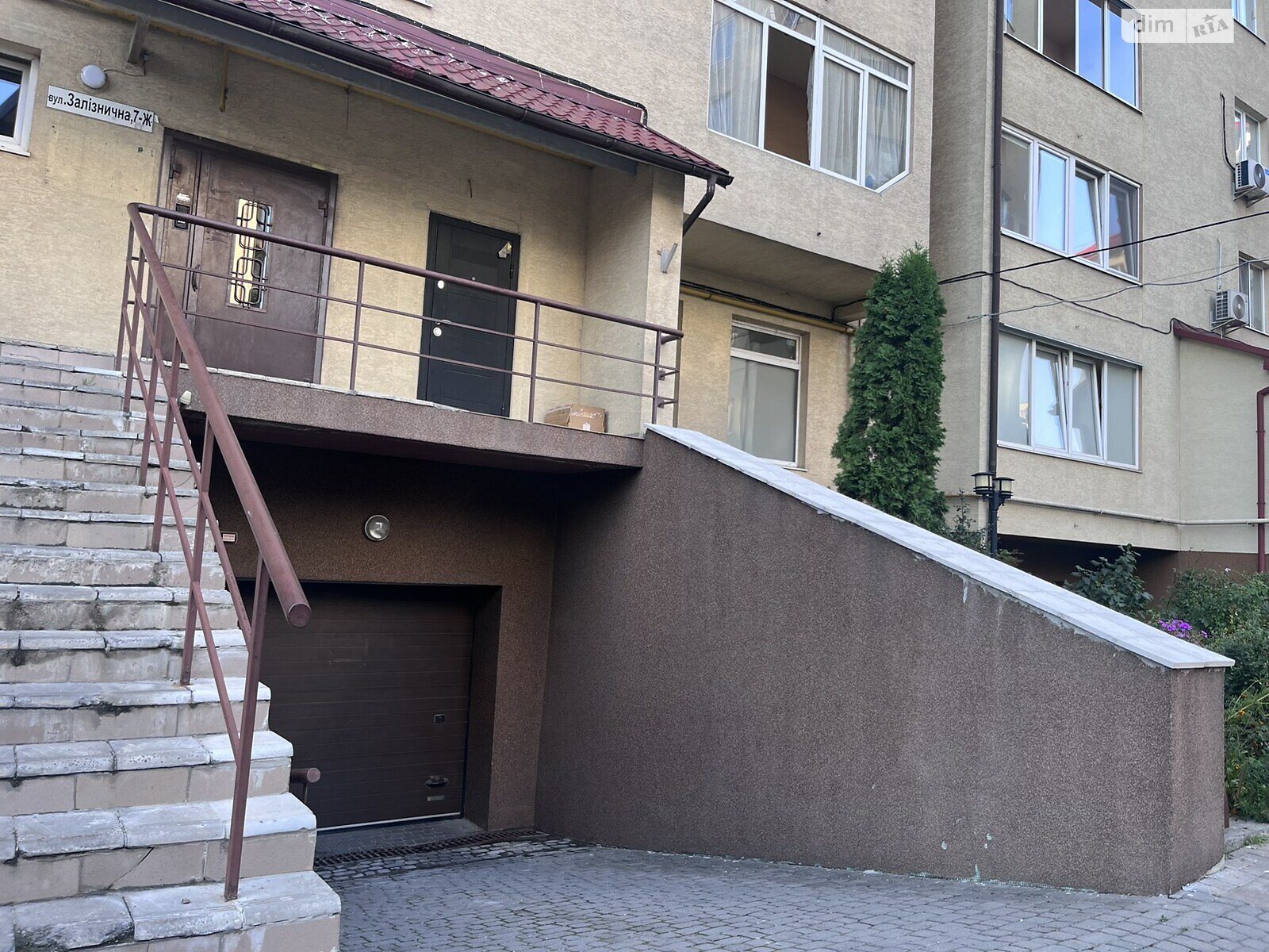 Продаж двокімнатної квартири в Львові, на вул. Залізнична 7Ж, район Залізничний фото 1 Продаж двокімнатної квартири в Львові, на вул. Залізнична 7Ж, район Залізничний фото 1