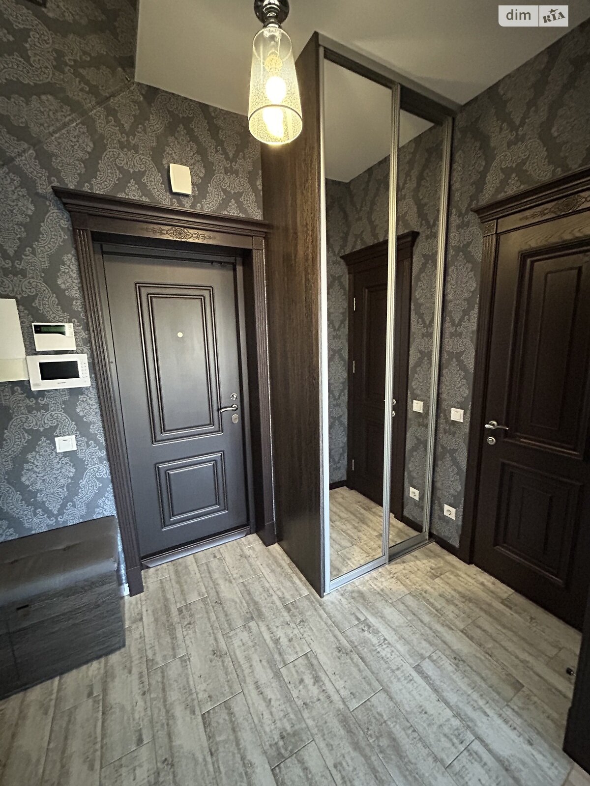 Продажа трехкомнатной квартиры в Львове, на ул. Караджича 29Г, район Зализнычный фото 1 Продажа трехкомнатной квартиры в Львове, на ул. Караджича 29Г, район Зализнычный фото 1