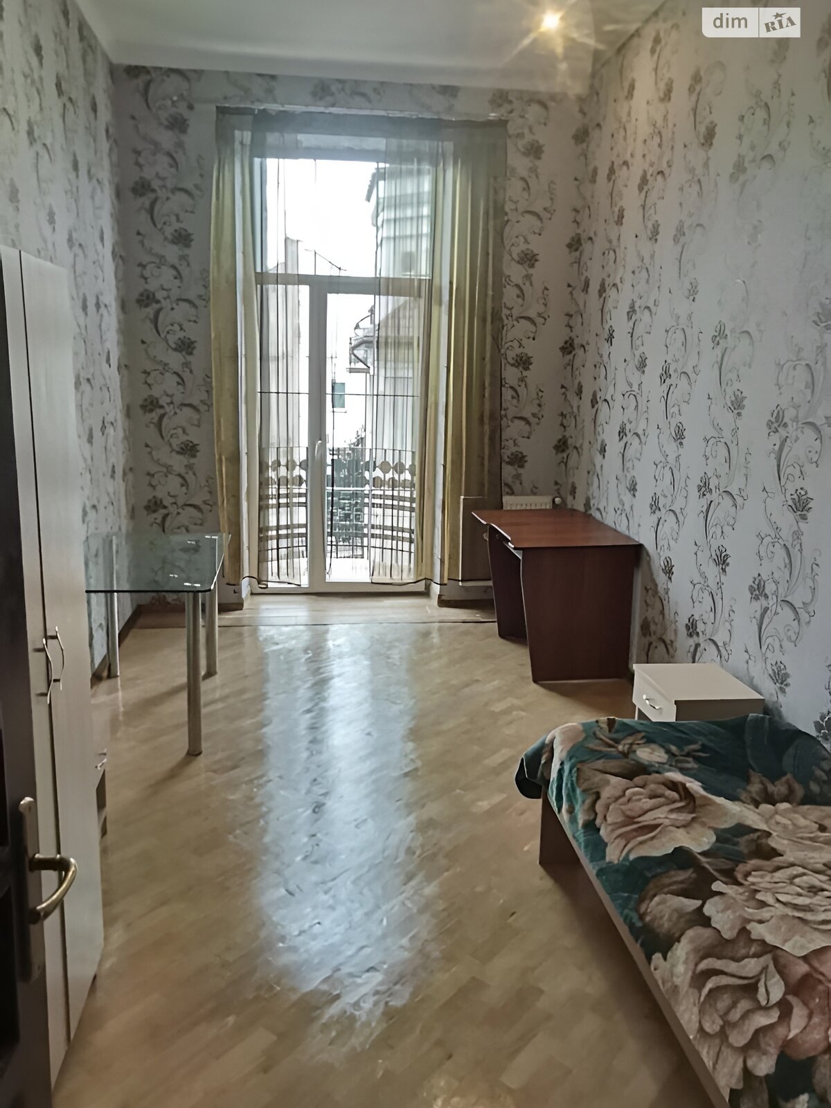 Продажа трехкомнатной квартиры в Львове, на ул. Коротка, район Зализнычный фото 1 Продажа трехкомнатной квартиры в Львове, на ул. Коротка, район Зализнычный фото 1