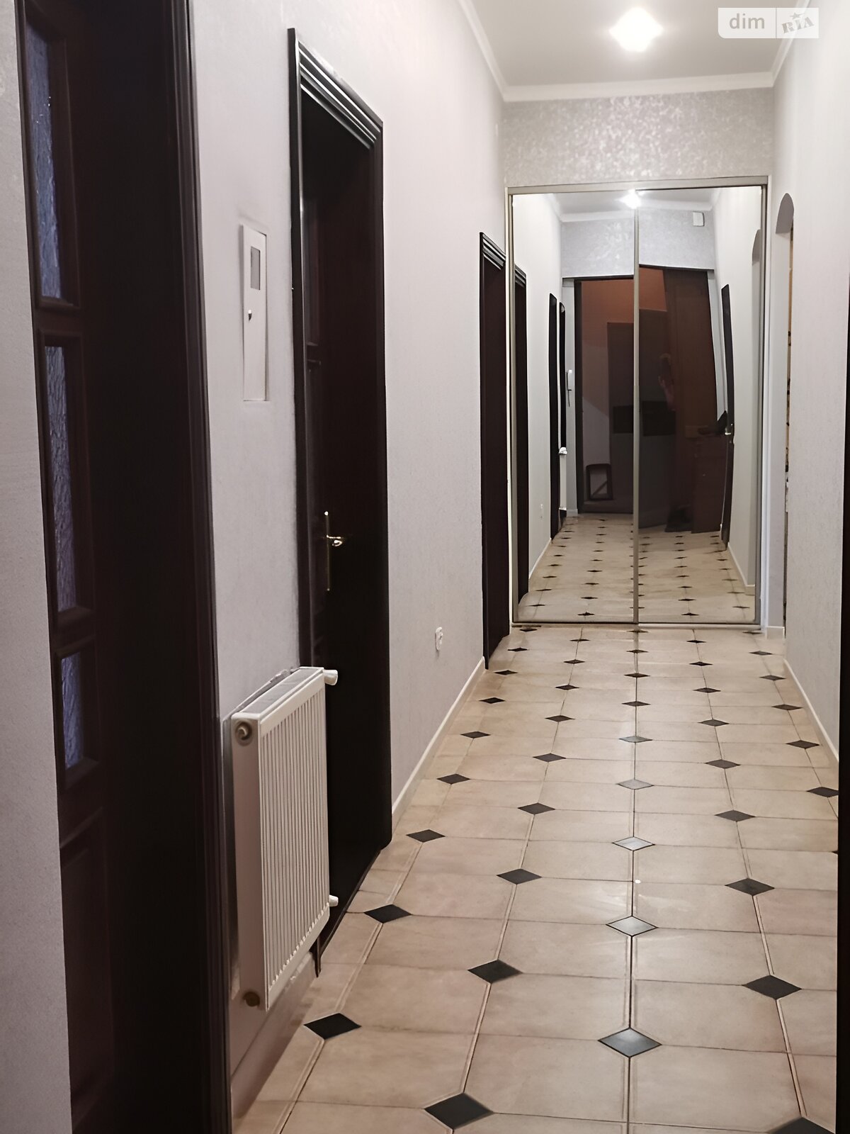 Продажа трехкомнатной квартиры в Львове, на ул. Коротка, район Зализнычный фото 1 Продажа трехкомнатной квартиры в Львове, на ул. Коротка, район Зализнычный фото 1