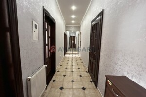 Продажа трехкомнатной квартиры в Львове, на ул. Коротка 2, район Зализнычный фото 2