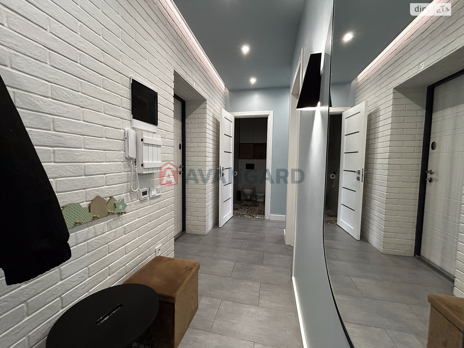 Продаж трикімнатної квартири в Львові, на вул. Кульпарківська 230А, район Залізничний фото 1 Продаж трикімнатної квартири в Львові, на вул. Кульпарківська 230А, район Залізничний фото 1