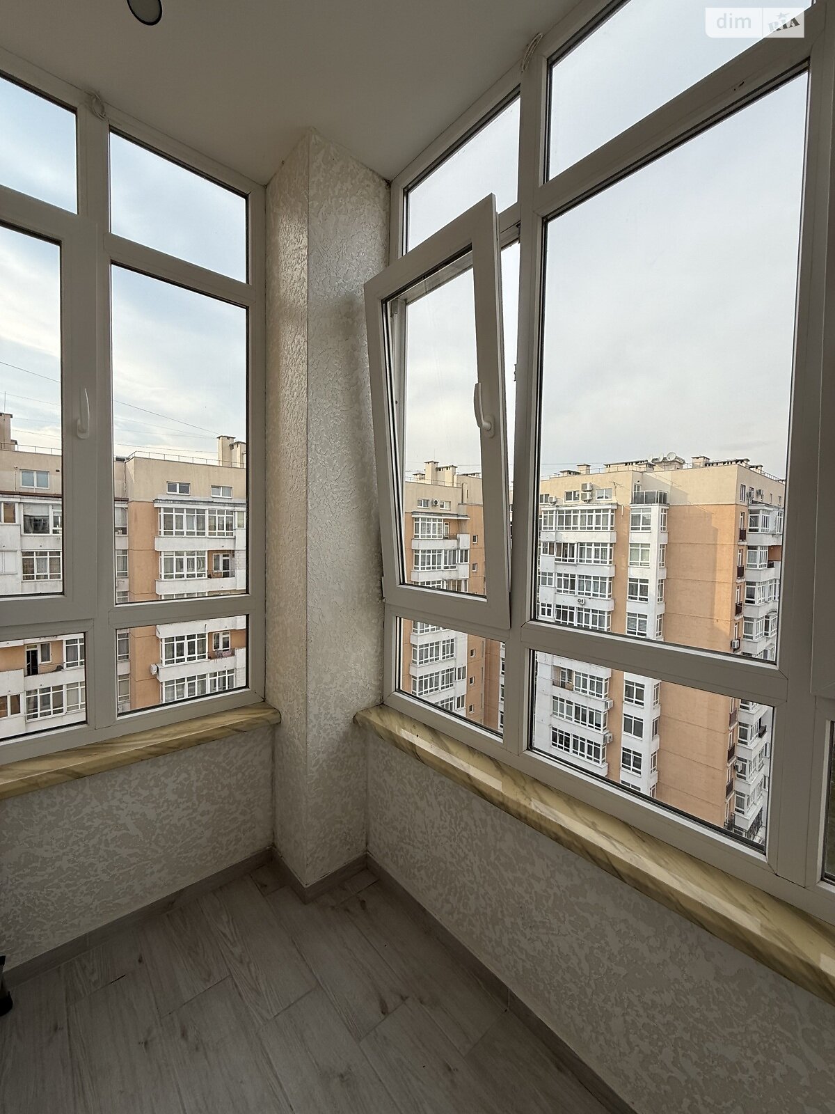 Продажа трехкомнатной квартиры в Львове, на ул. Гетьмана Ивана Мазепы 1, район Замарстынов фото 1 Продажа трехкомнатной квартиры в Львове, на ул. Гетьмана Ивана Мазепы 1, район Замарстынов фото 1