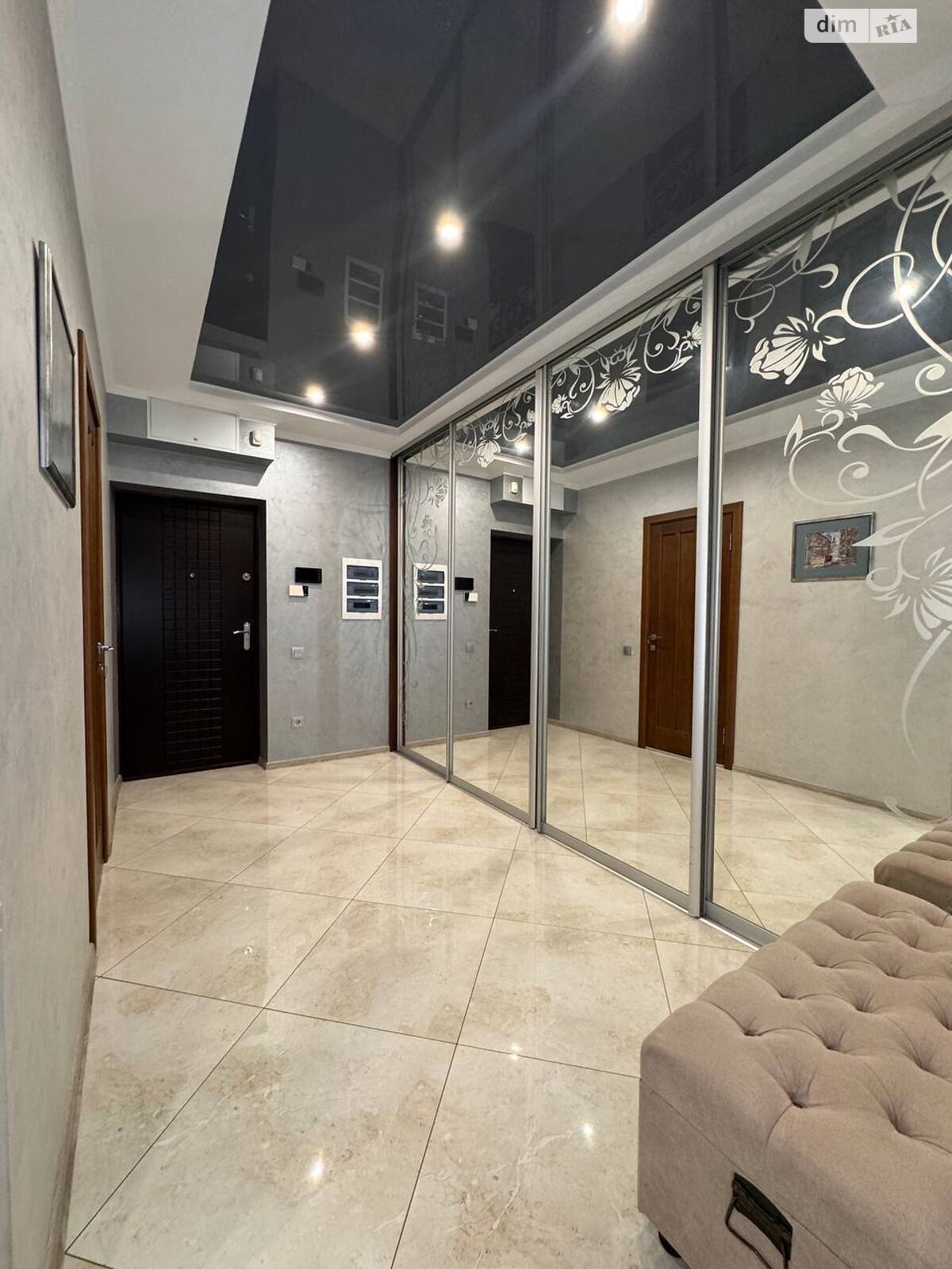 Продажа двухкомнатной квартиры в Львове, на ул. Линкольна Авраама 6А, район Замарстынов фото 1 Продажа двухкомнатной квартиры в Львове, на ул. Линкольна Авраама 6А, район Замарстынов фото 1