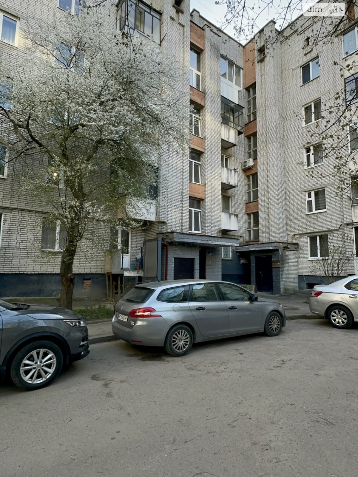 Продаж двокімнатної квартири в Львові, на вул. Миколайчука 30, район Замарстинів фото 1 Продаж двокімнатної квартири в Львові, на вул. Миколайчука 30, район Замарстинів фото 1