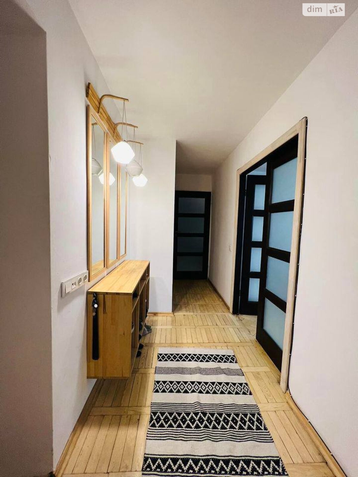 Продажа двухкомнатной квартиры в Львове, на ул. Миколайчука, район Замарстынов фото 1 Продажа двухкомнатной квартиры в Львове, на ул. Миколайчука, район Замарстынов фото 1