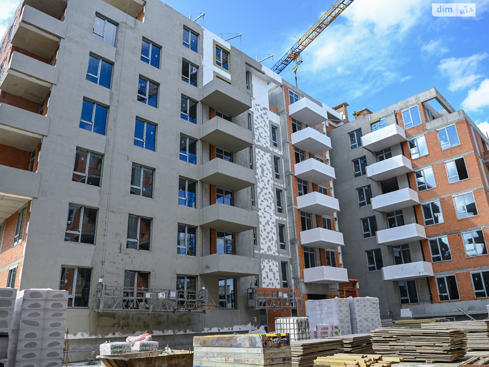 Продажа трехкомнатной квартиры в Львове, на ул. Миколайчука 17, район Замарстынов фото 1 Продажа трехкомнатной квартиры в Львове, на ул. Миколайчука 17, район Замарстынов фото 1