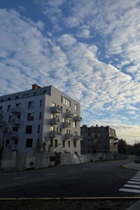 Продаж трикімнатної квартири в Львові, на вул. Орлика, район Замарстинів фото 2
