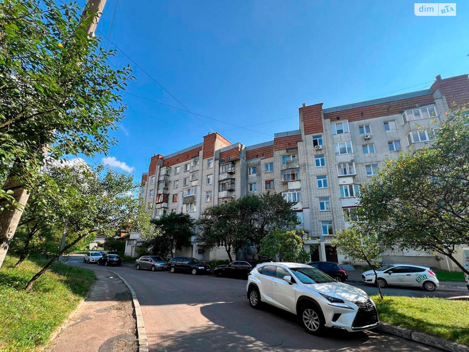 Продаж чотирикімнатної квартири в Львові, на вул. Джона Леннона 33, район Збоїща фото 1