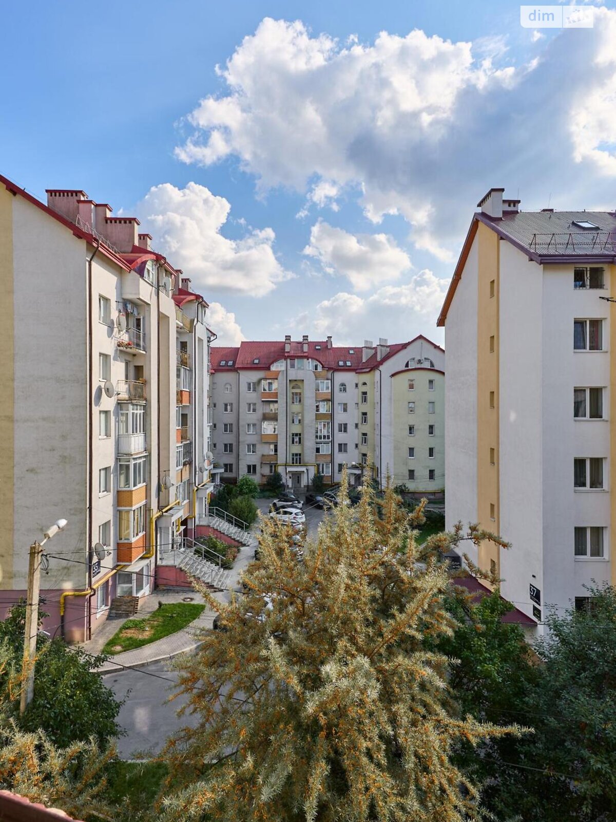 Продаж чотирикімнатної квартири в Львові, на вул. Джона Леннона 33, район Збоїща фото 1