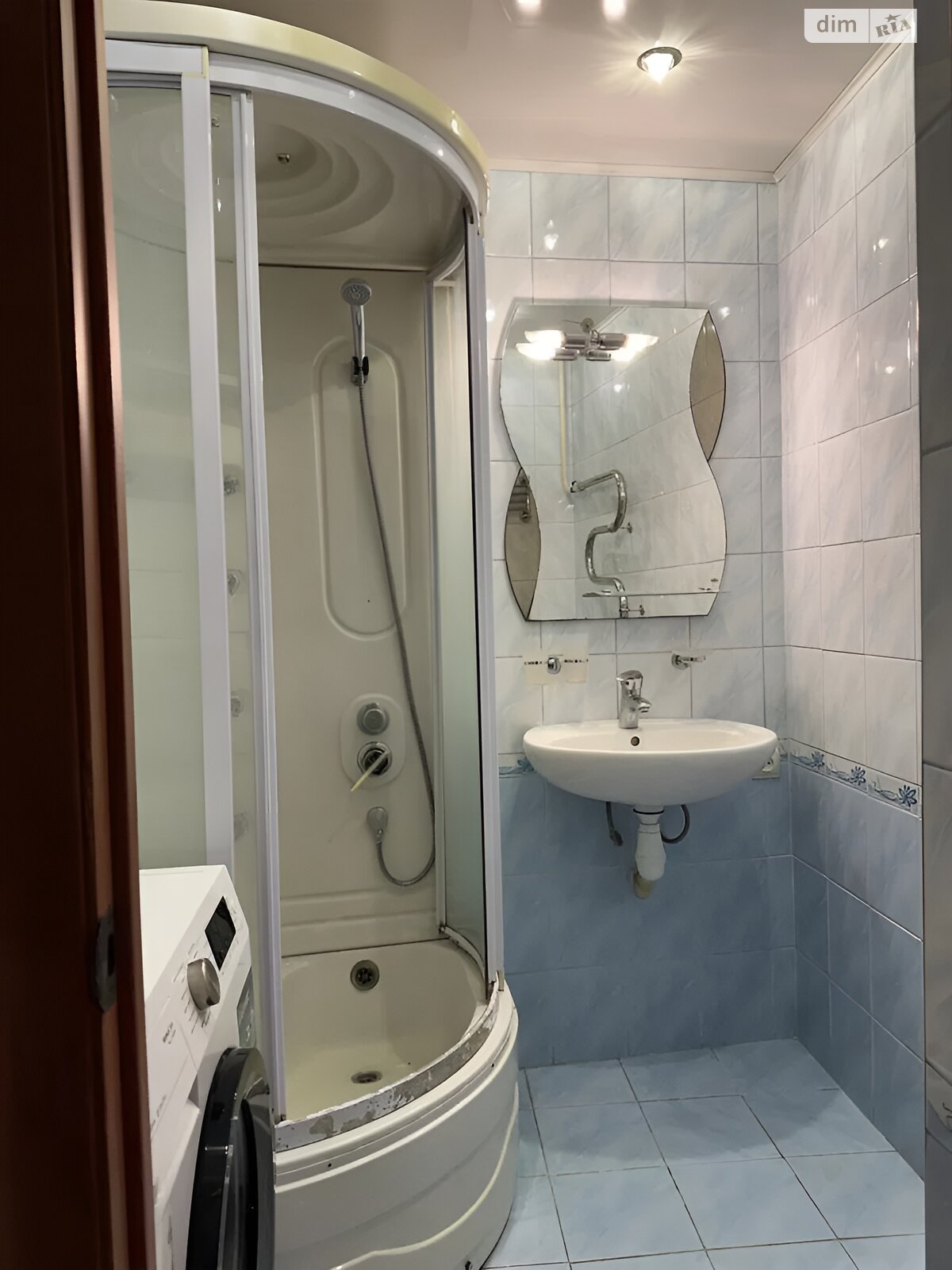 Продаж трикімнатної квартири в Львові, на вул. Хмельницького Богдана 271, район Збоїща фото 1 Продаж трикімнатної квартири в Львові, на вул. Хмельницького Богдана 271, район Збоїща фото 1