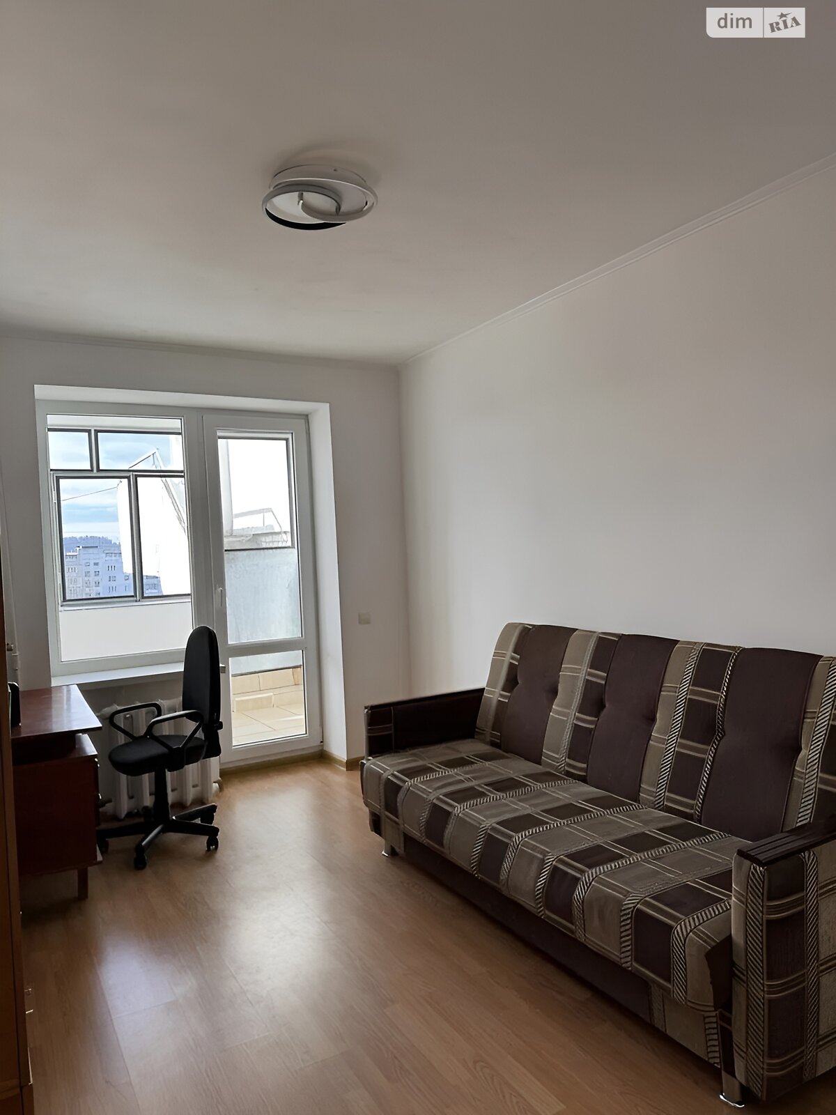 Продаж трикімнатної квартири в Львові, на вул. Хмельницького Богдана 271, район Збоїща фото 1 Продаж трикімнатної квартири в Львові, на вул. Хмельницького Богдана 271, район Збоїща фото 1