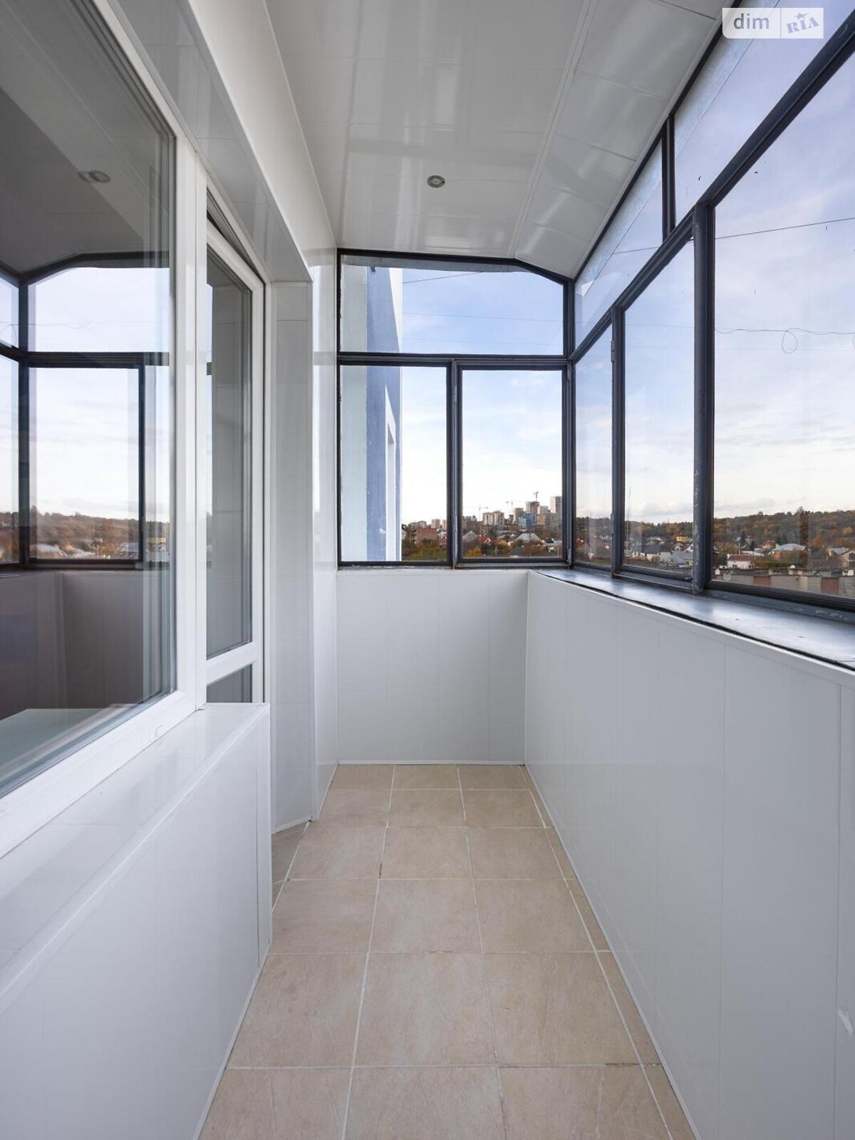 Продажа трехкомнатной квартиры в Львове, на ул. Хмельницкого Богдана, район Збоища фото 1