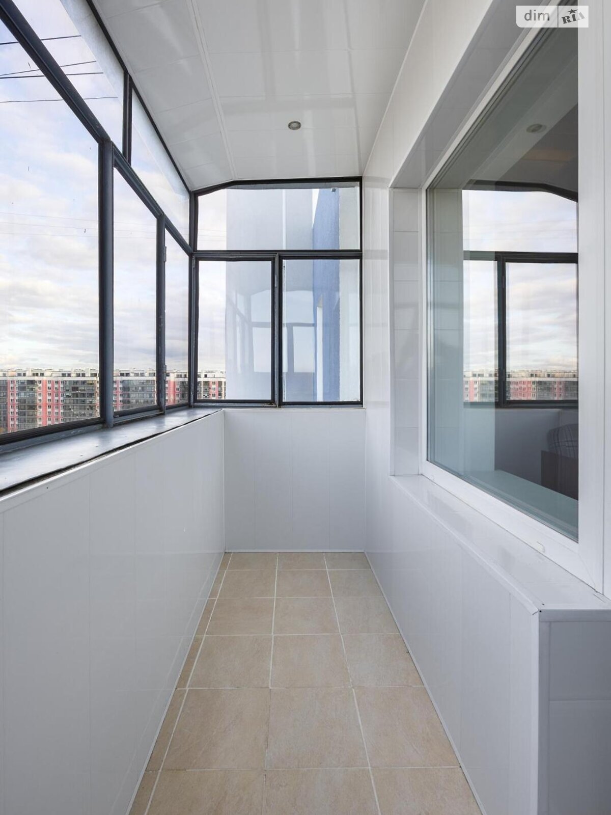 Продажа трехкомнатной квартиры в Львове, на ул. Хмельницкого Богдана, район Збоища фото 1