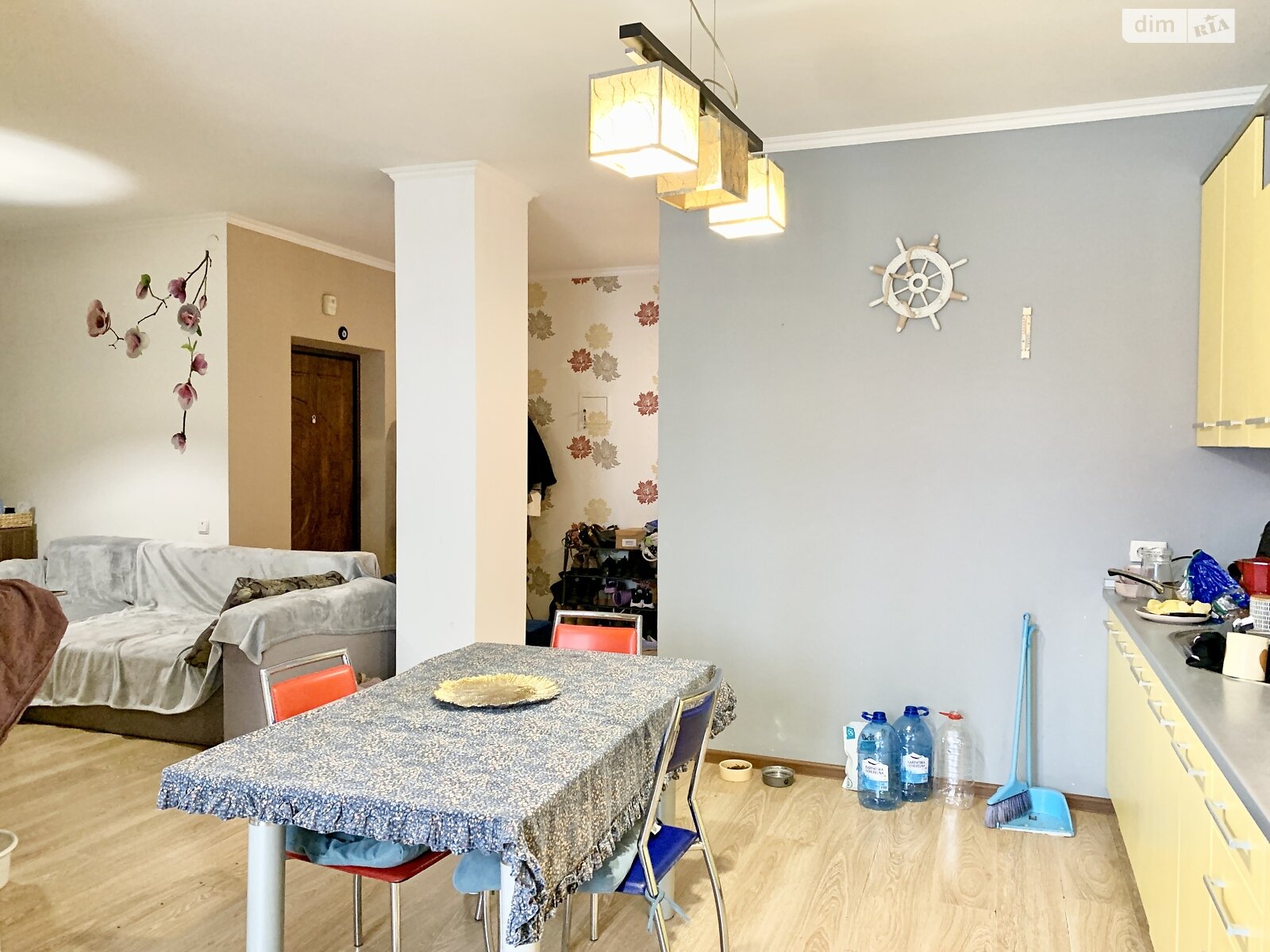 Продаж трикімнатної квартири в Львові, на вул. Плугова 10, район Збоїща фото 1 Продаж трикімнатної квартири в Львові, на вул. Плугова 10, район Збоїща фото 1