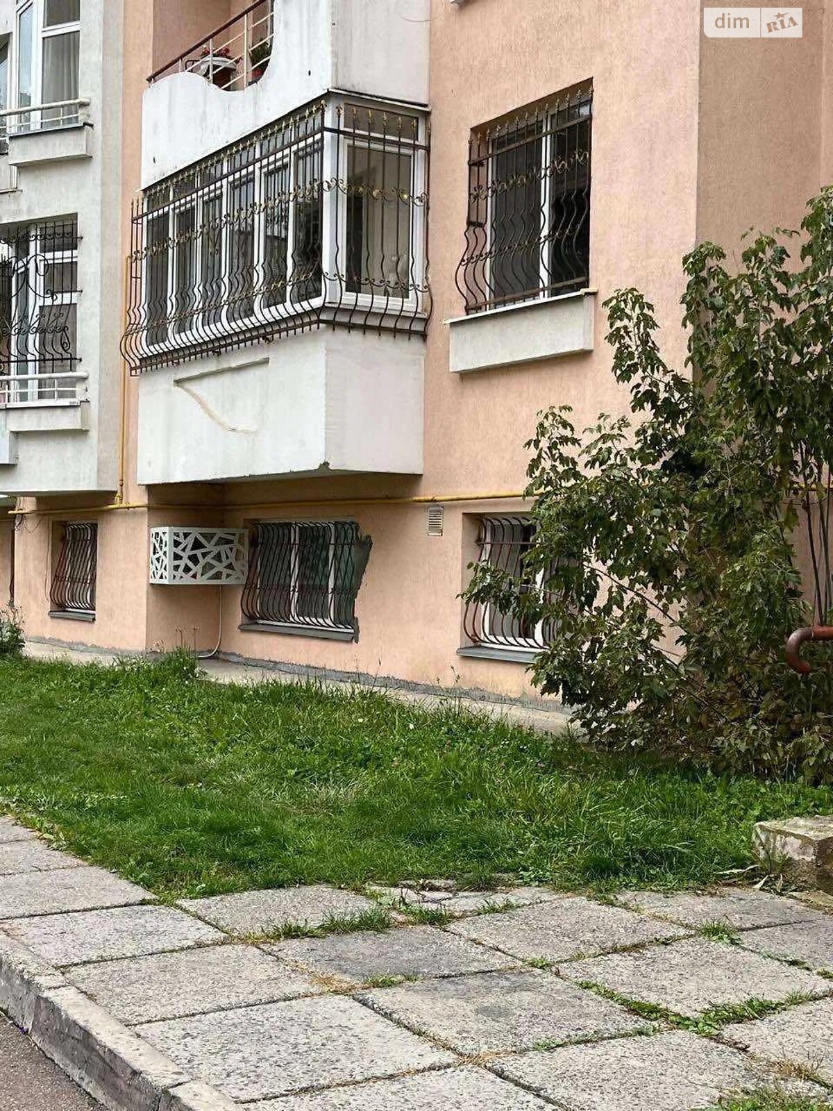 Продажа трехкомнатной квартиры в Львове, на ул. Плуговая 5, район Збоища фото 1 Продажа трехкомнатной квартиры в Львове, на ул. Плуговая 5, район Збоища фото 1
