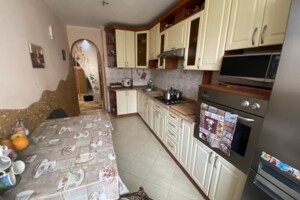 Продажа трехкомнатной квартиры в Львове, на ул. Творческая, район Збоища фото 2