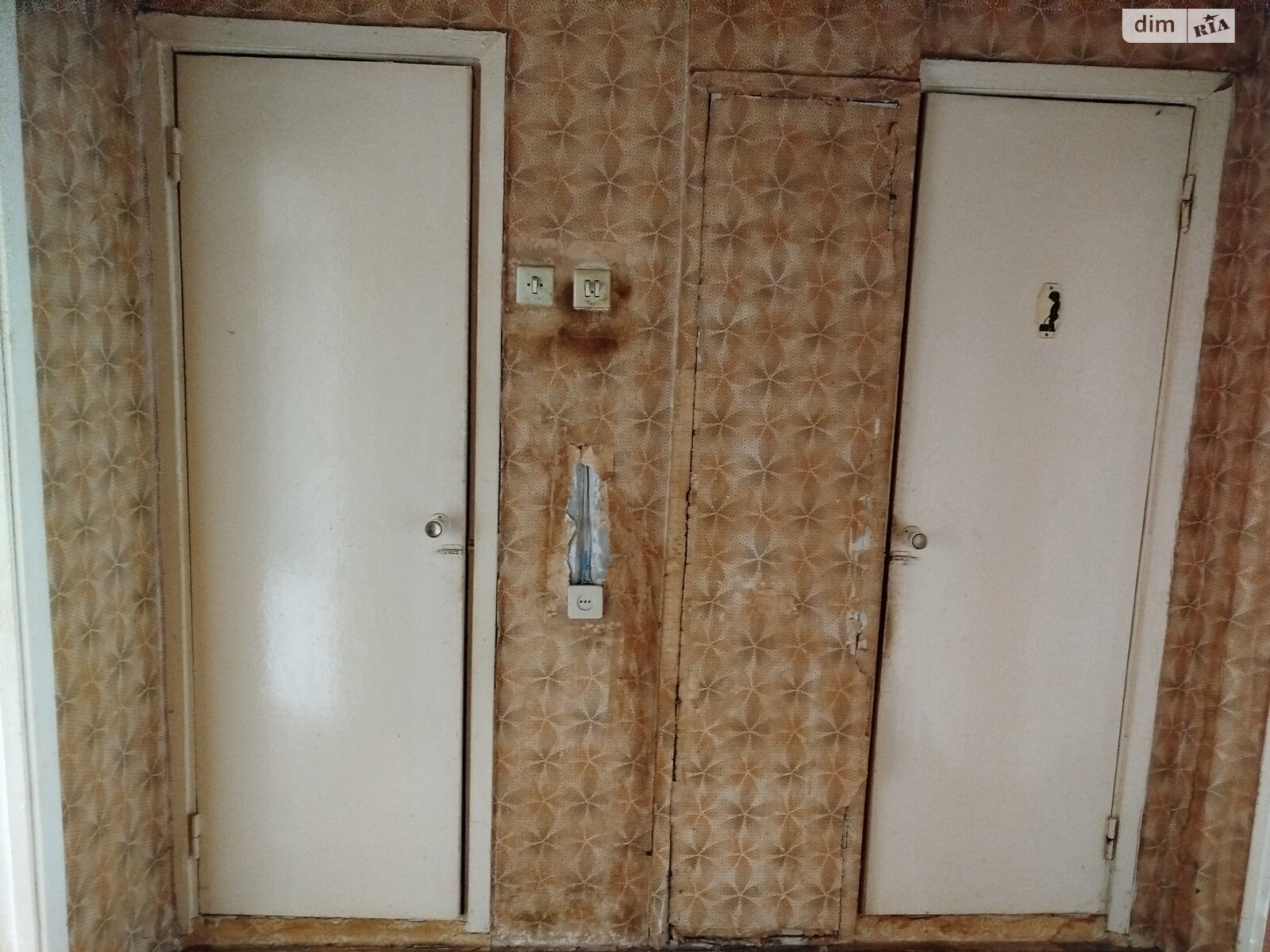 Продажа трехкомнатной квартиры в Малине, на ул. Героев Малинского Подполья 14, фото 1 Продажа трехкомнатной квартиры в Малине, на ул. Героев Малинского Подполья 14, фото 1