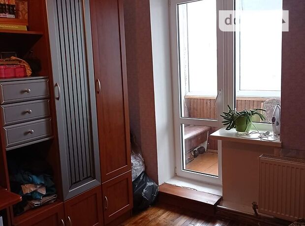 Продажа трехкомнатной квартиры в Малине, на Барміна, район Малин фото 1 Продажа трехкомнатной квартиры в Малине, на Барміна, район Малин фото 1