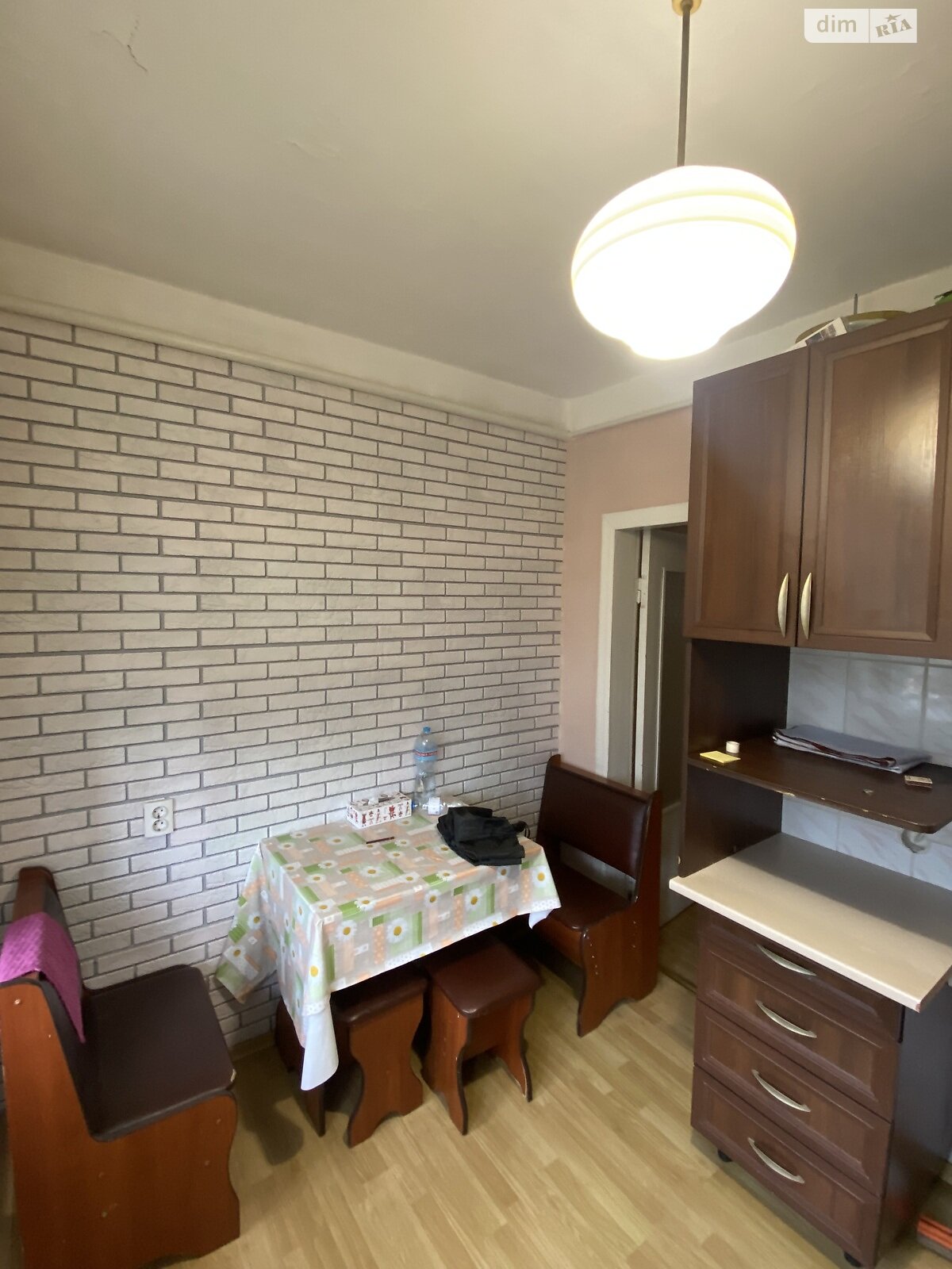Продаж трикімнатної квартири в Міжгір'ї, на вул. Шевченка 67, район Міжгір'я фото 1 Продаж трикімнатної квартири в Міжгір'ї, на вул. Шевченка 67, район Міжгір'я фото 1