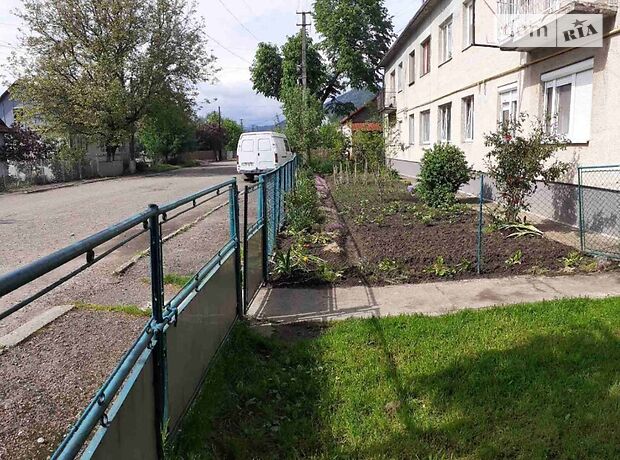 Продажа трехкомнатной квартиры в Межгорье, на Борканюка 21 район Межгорье фото 1 Продажа трехкомнатной квартиры в Межгорье, на Борканюка 21 район Межгорье фото 1