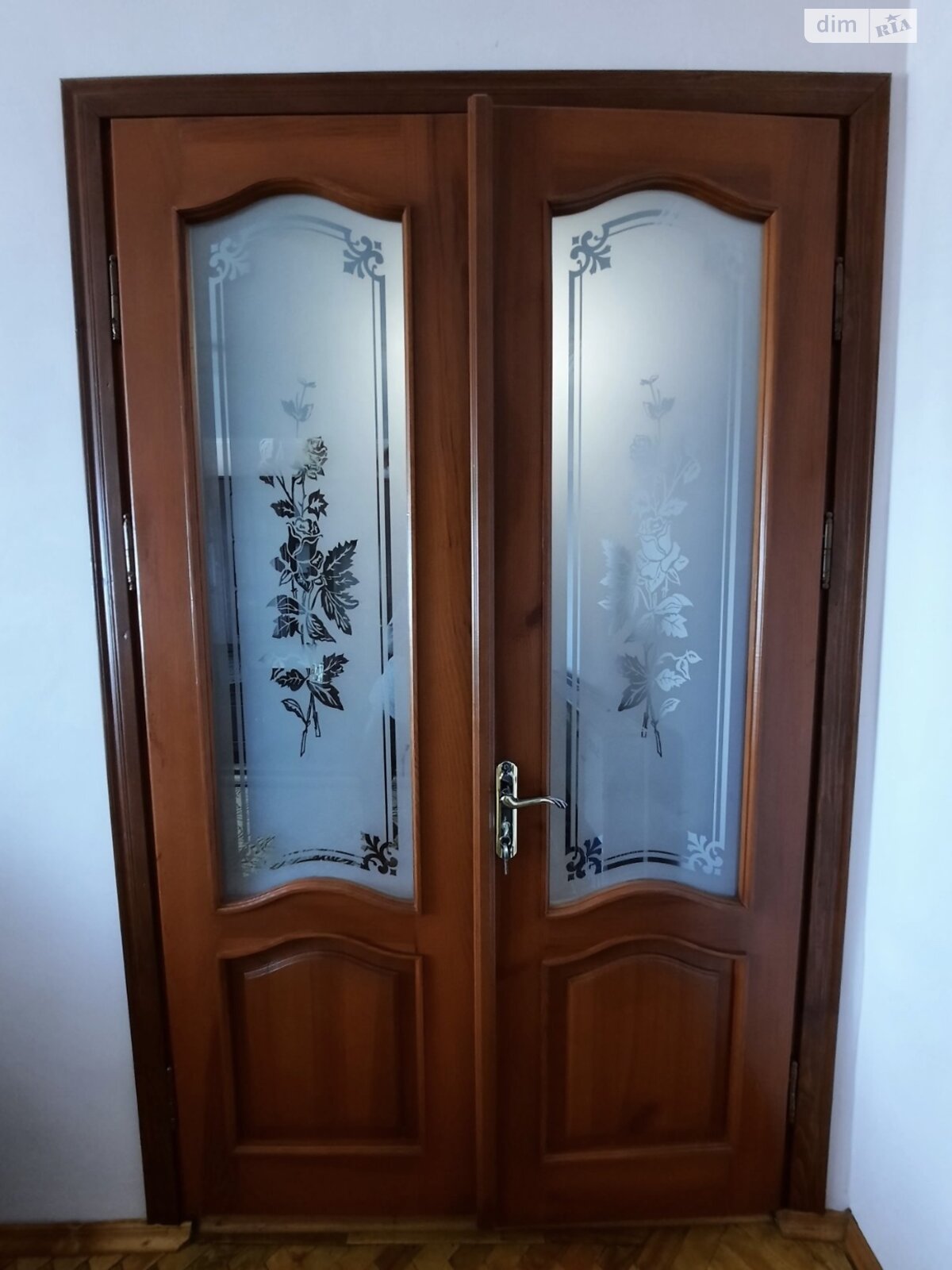 Продажа трехкомнатной квартиры в Микулинцах, на ул. Грушевского, фото 1 Продажа трехкомнатной квартиры в Микулинцах, на ул. Грушевского, фото 1