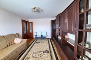 Продажа трехкомнатной квартиры в Микулинцах, на ул. Грушевского, фото 2