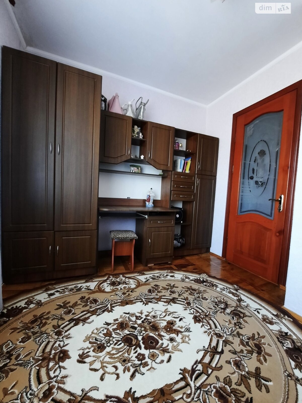 Продажа трехкомнатной квартиры в Микулинцах, на ул. Грушевского, фото 1 Продажа трехкомнатной квартиры в Микулинцах, на ул. Грушевского, фото 1
