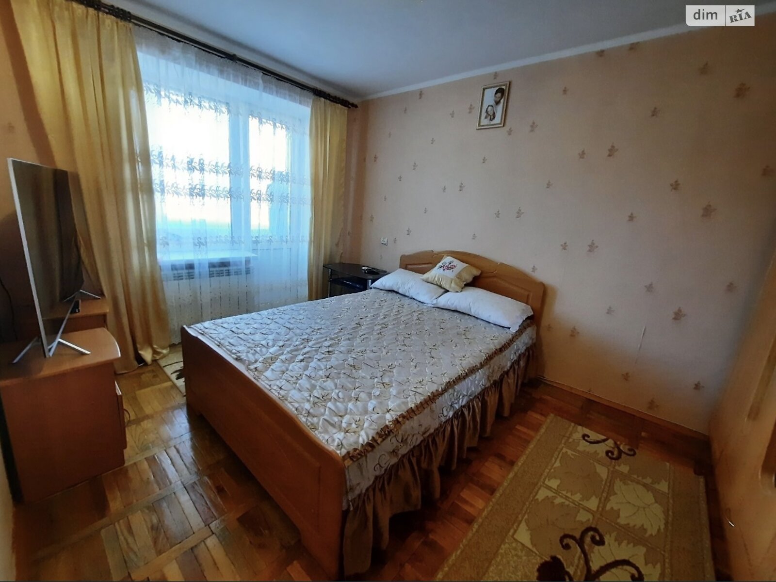 Продажа трехкомнатной квартиры в Микулинцах, на ул. Грушевского, фото 1 Продажа трехкомнатной квартиры в Микулинцах, на ул. Грушевского, фото 1