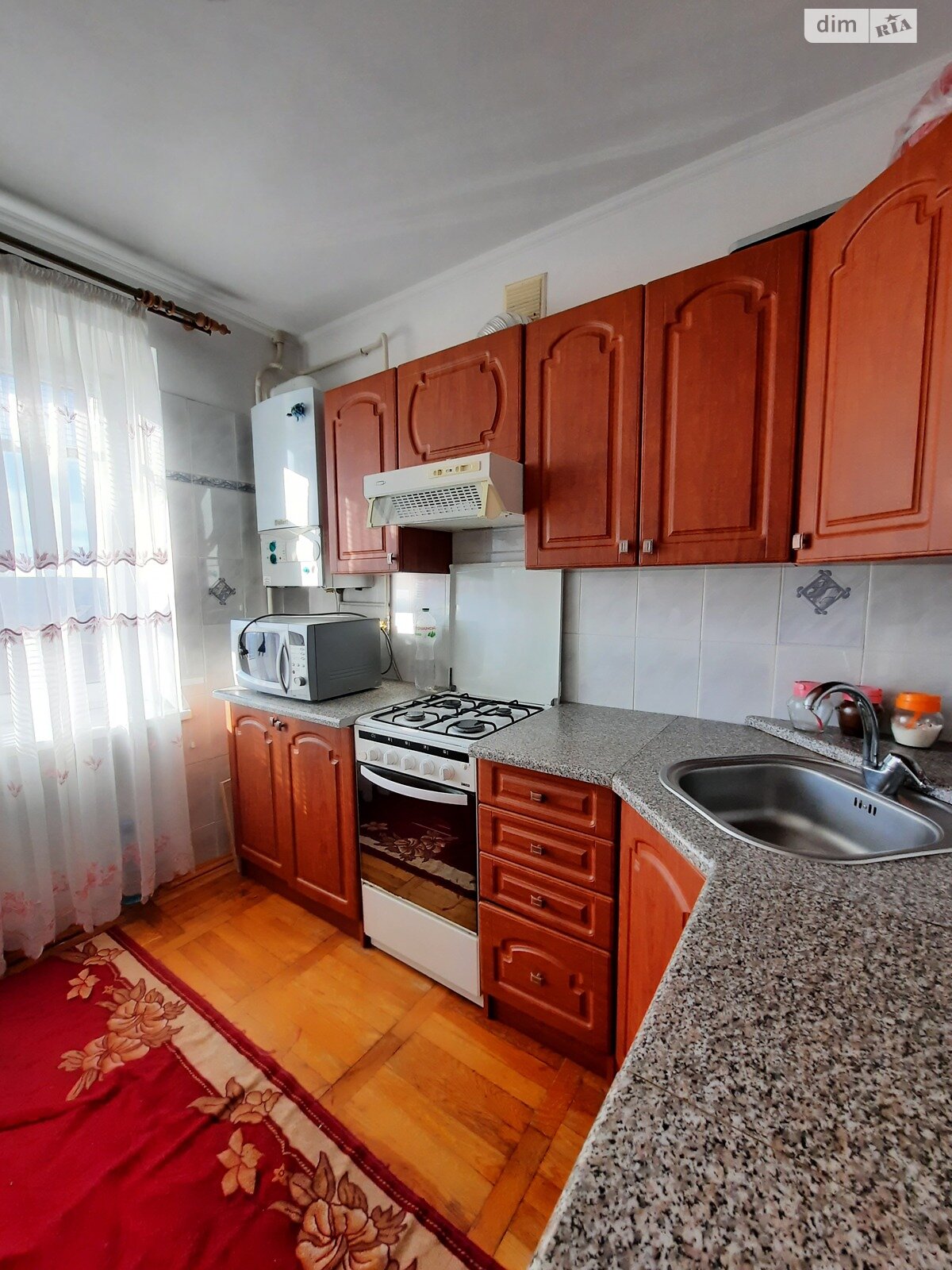 Продажа трехкомнатной квартиры в Микулинцах, на ул. Грушевского, фото 1 Продажа трехкомнатной квартиры в Микулинцах, на ул. Грушевского, фото 1