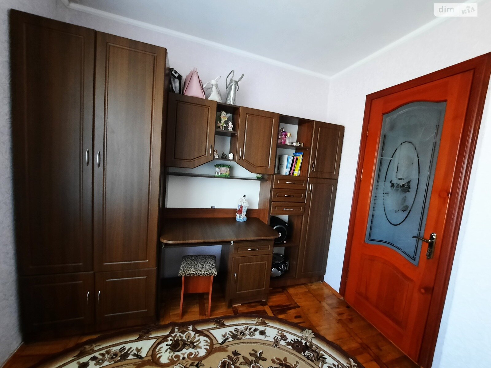 Продажа трехкомнатной квартиры в Микулинцах, на ул. Грушевского, фото 1 Продажа трехкомнатной квартиры в Микулинцах, на ул. Грушевского, фото 1